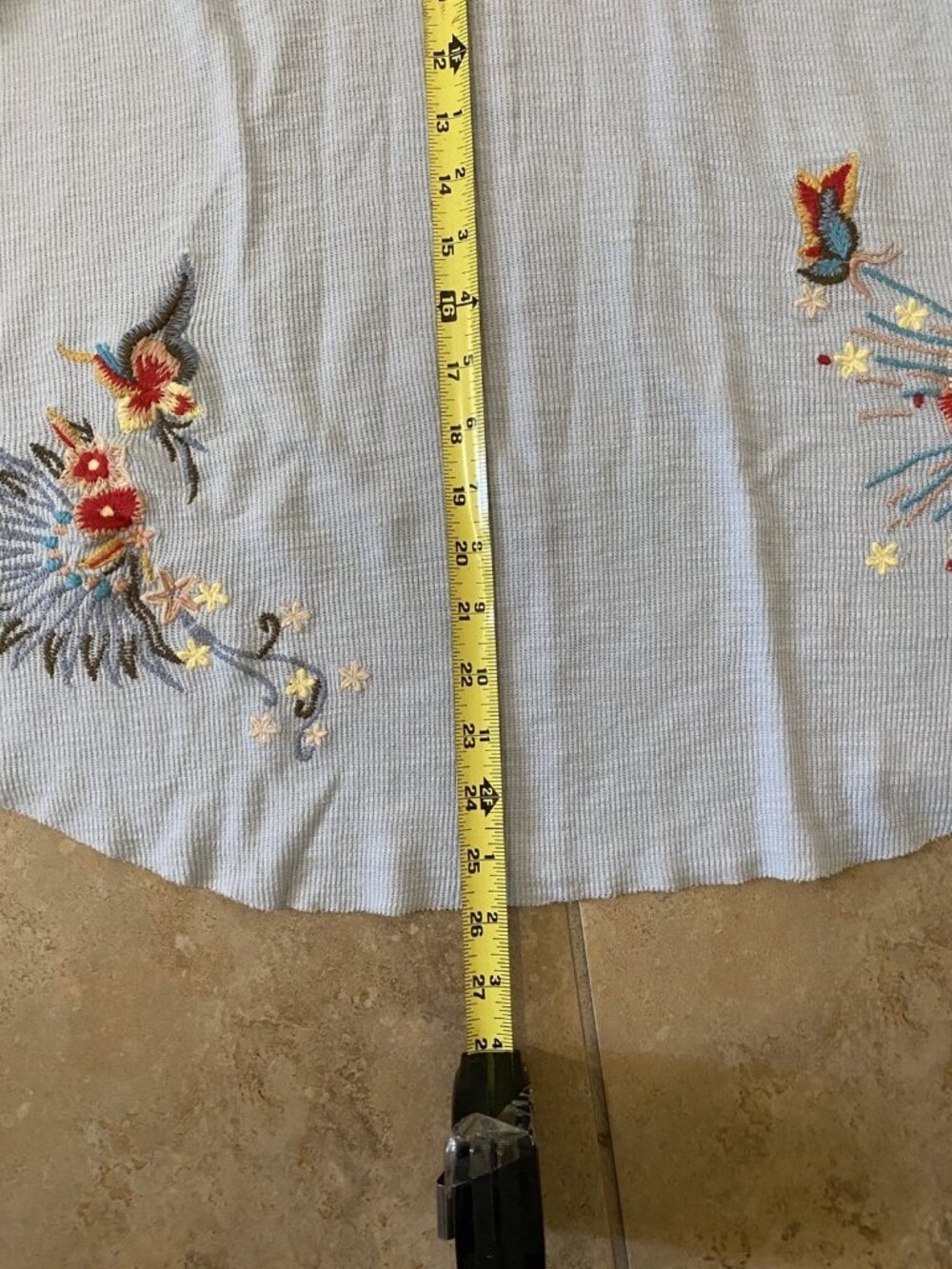 NWT Caite Greer Top Embroidered Floral Split Neck Knit Oxford Blue S Small Kyla - Picture 11 of 16